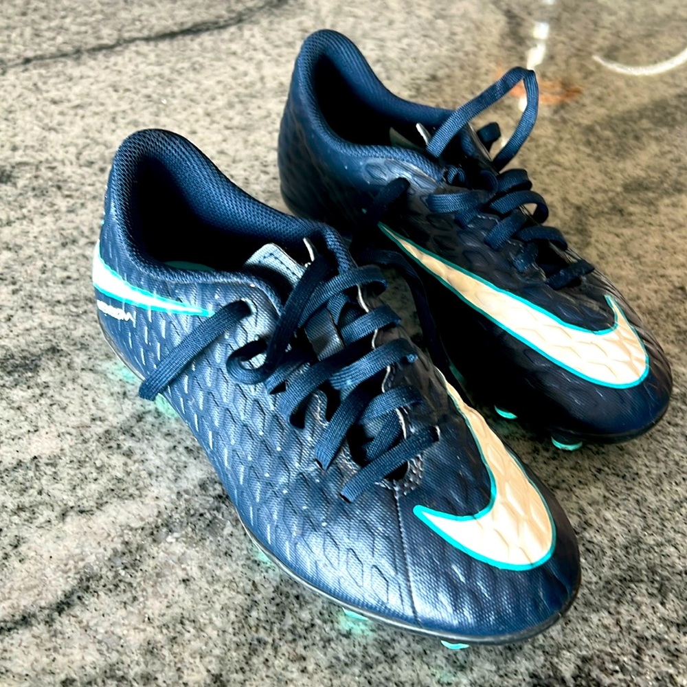 Nike hyper venom 2Y cleats